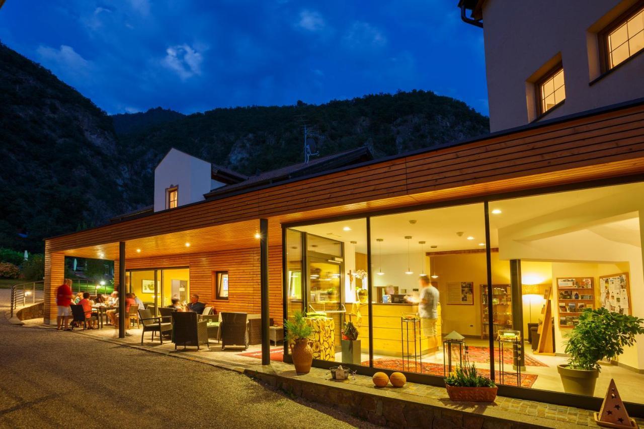 Hotel Neuhausmuehle Vilpiano Exteriör bild
